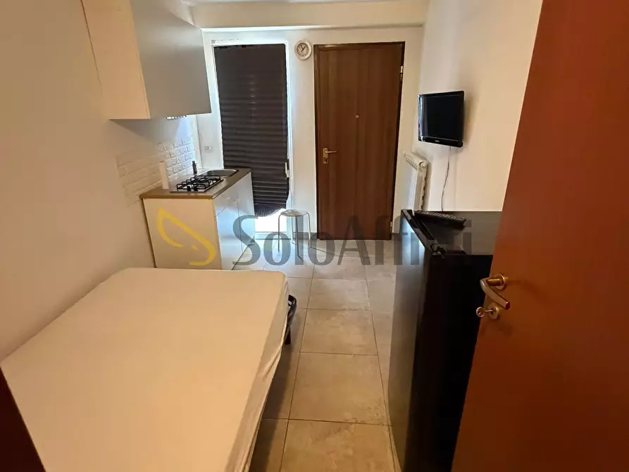 Immagine 1 di Monolocale in affitto  a Reggio Nell'emilia