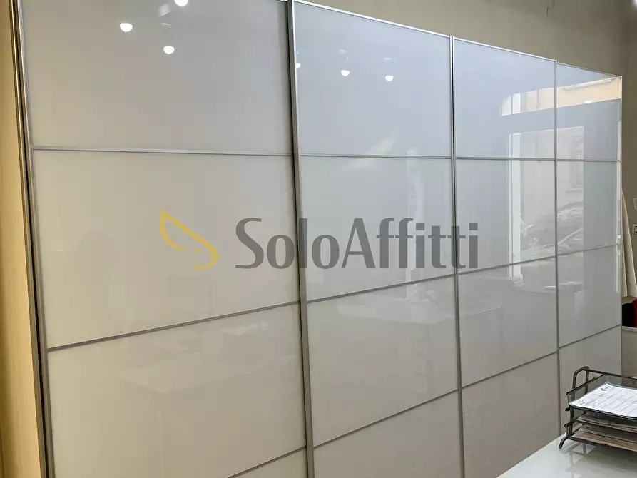 Immagine 7 di Locale commerciale in affitto  in Via Cesana a Torino