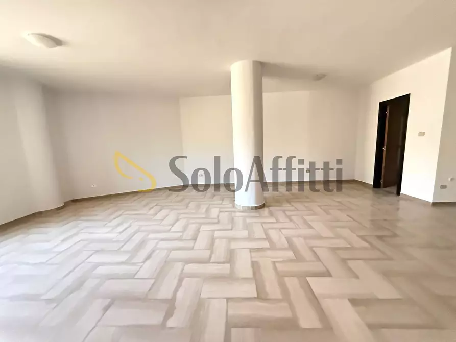 Immagine 6 di Ufficio in affitto  in Via Santa Croce 11 a San Nicola La Strada