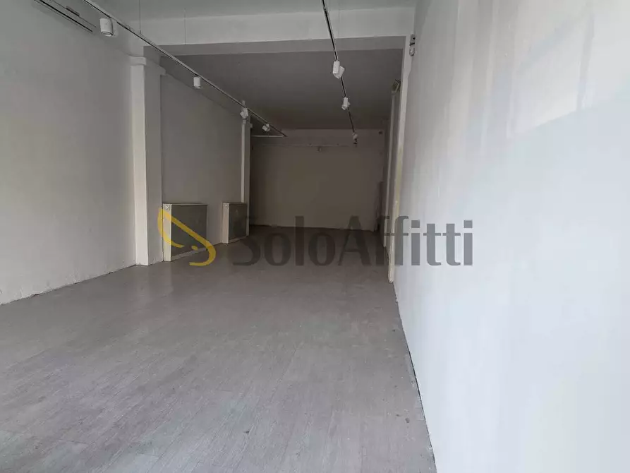 Immagine 11 di Locale commerciale in affitto  in Via Nino Tavoni a Vignola