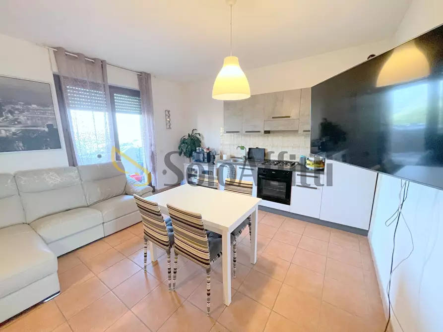 Immagine 8 di Trilocale in affitto  a Montefano