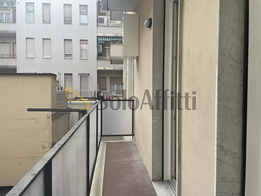 Immagine 11 di Trilocale in affitto  in Via Rosmini 4 a Busto Arsizio