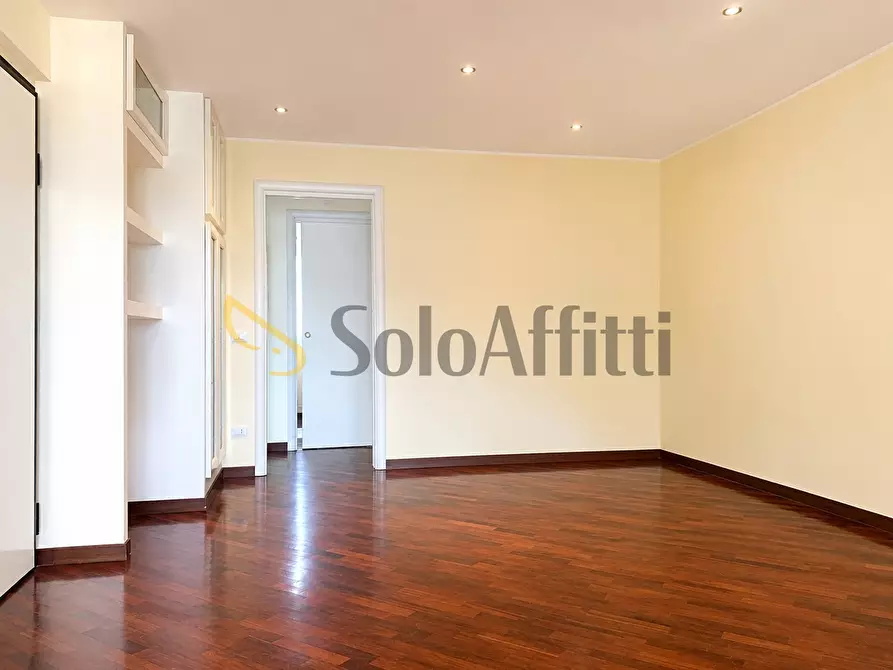 Immagine 2 di Trilocale in affitto  a Catanzaro