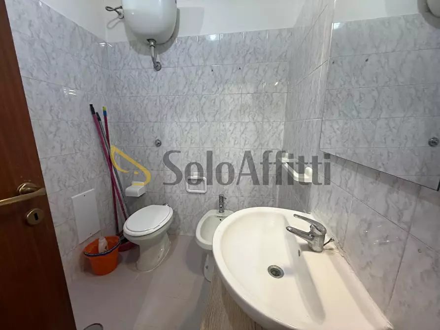 Immagine 9 di Bilocale in affitto  in Via Montagna 15 a Caserta