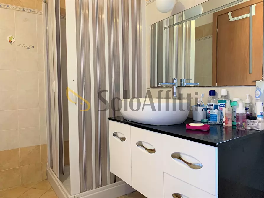 Immagine 16 di Stanza singola in affitto  a Catanzaro