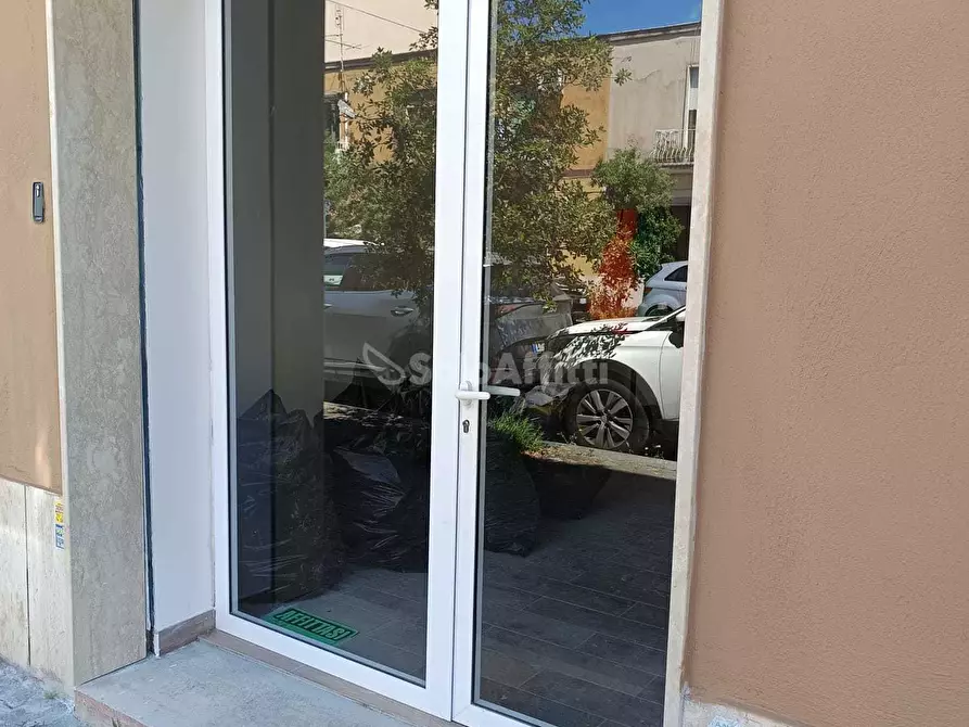 Immagine 1 di Attività commerciale in affitto  a Latina