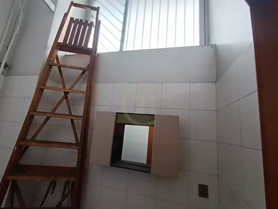 Immagine 9 di Attività commerciale in vendita  in Via Circumvallaz 250 a Paterno'