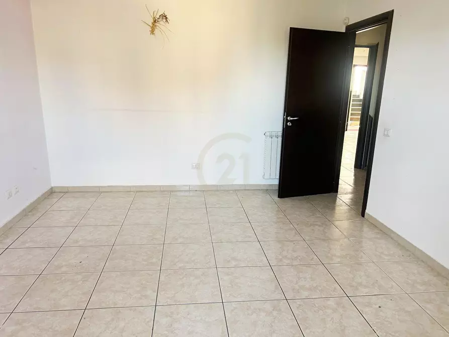 Immagine 16 di Appartamento in vendita  a Mascalucia