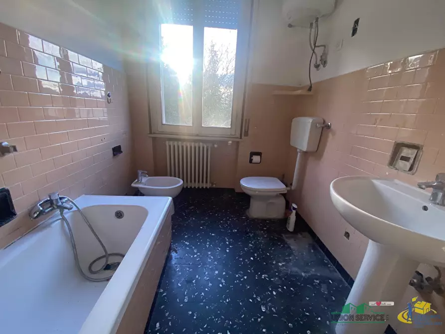 Immagine 12 di Trilocale in vendita  in Via Partigiani D'Italia 7 a Fornovo Di Taro