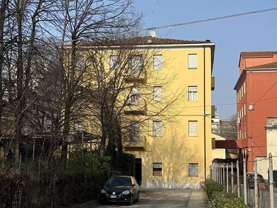 Immagine 16 di Quadrilocale in vendita  in Via Nicolò dell'Abate 30 a Modena