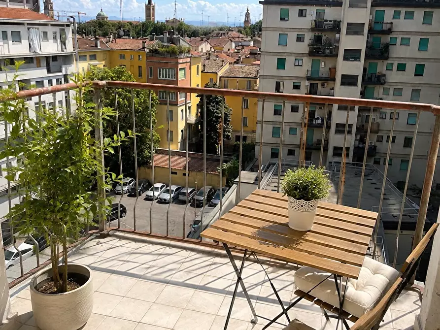 Immagine 7 di Trilocale in vendita  in Viale Vittorio Bottego 4 a Parma