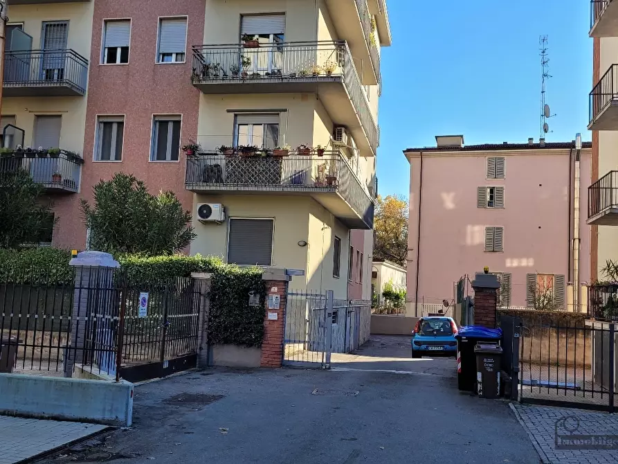 Immagine 32 di Attico in vendita  in Via Pietro Martini 55 a Parma