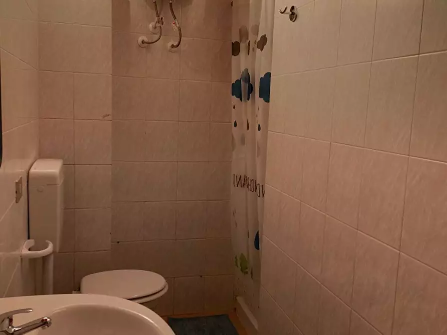 Immagine 20 di Palazzo in vendita  in Strada XX Settembre a Parma