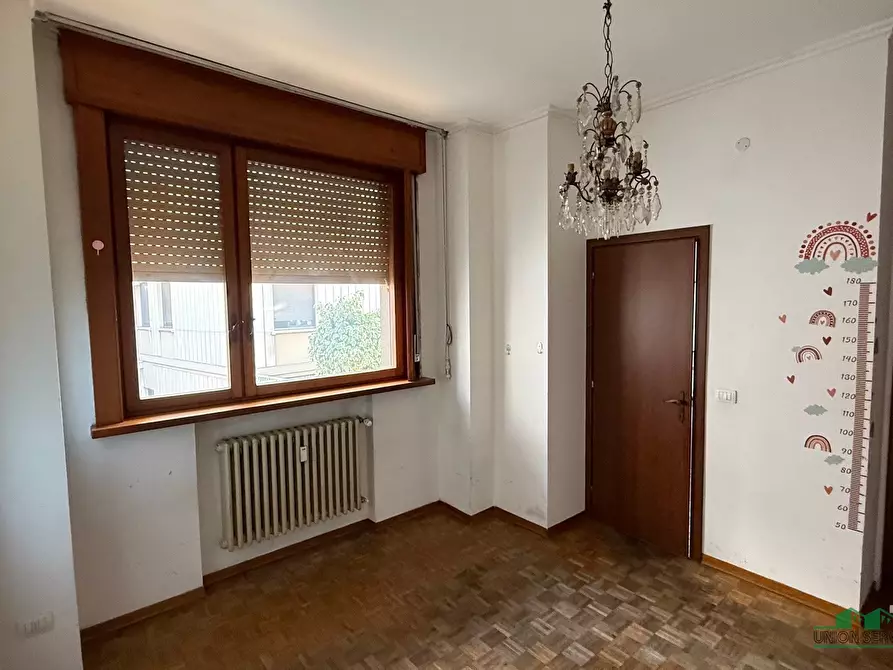 Immagine 15 di Quadrilocale in vendita  in Viale Vittorio Bottego 10 a Parma