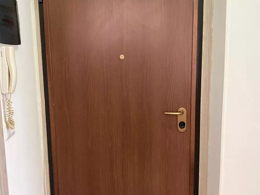 Immagine 10 di Bilocale in affitto  a Parma