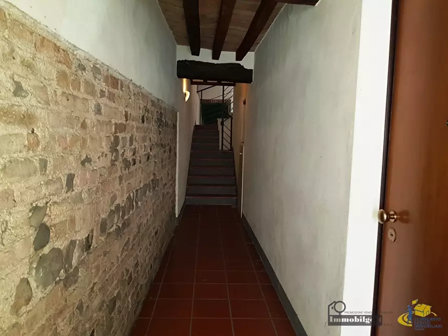 Immagine 11 di Bilocale in affitto  in Borgo Regale 19 a Parma