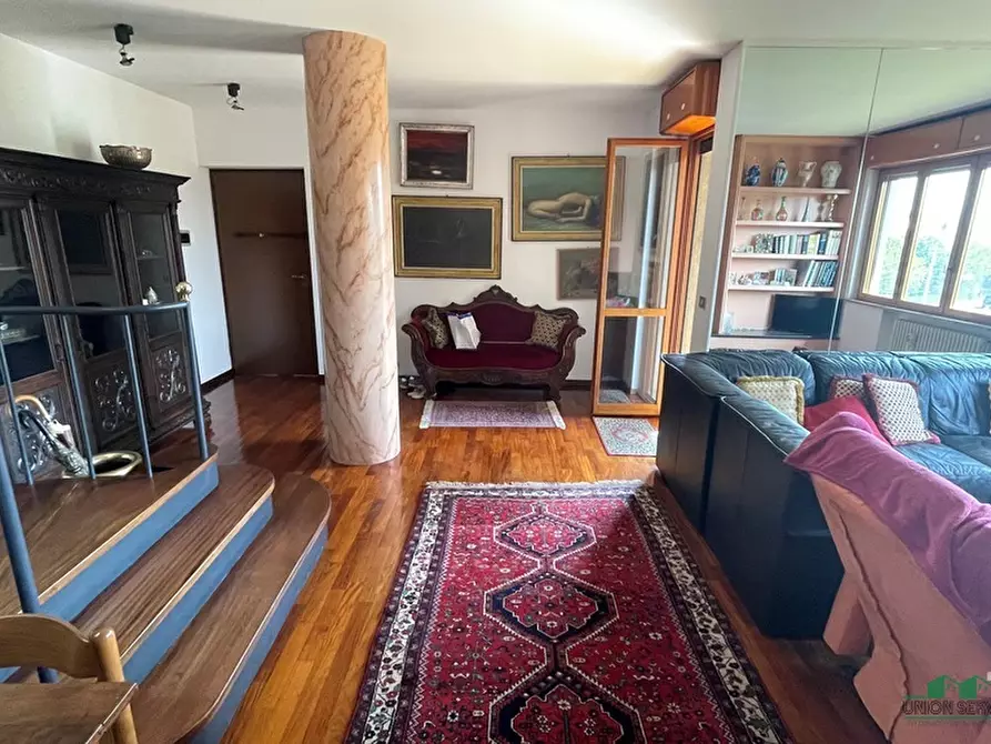 Immagine 11 di Quadrilocale in vendita  in Strada Comunale Farnese 48 a Parma