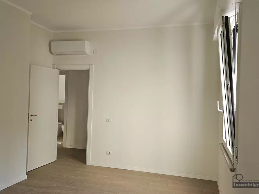 Immagine 23 di Quadrilocale in affitto  in Strada della Repubblica 58 a Parma