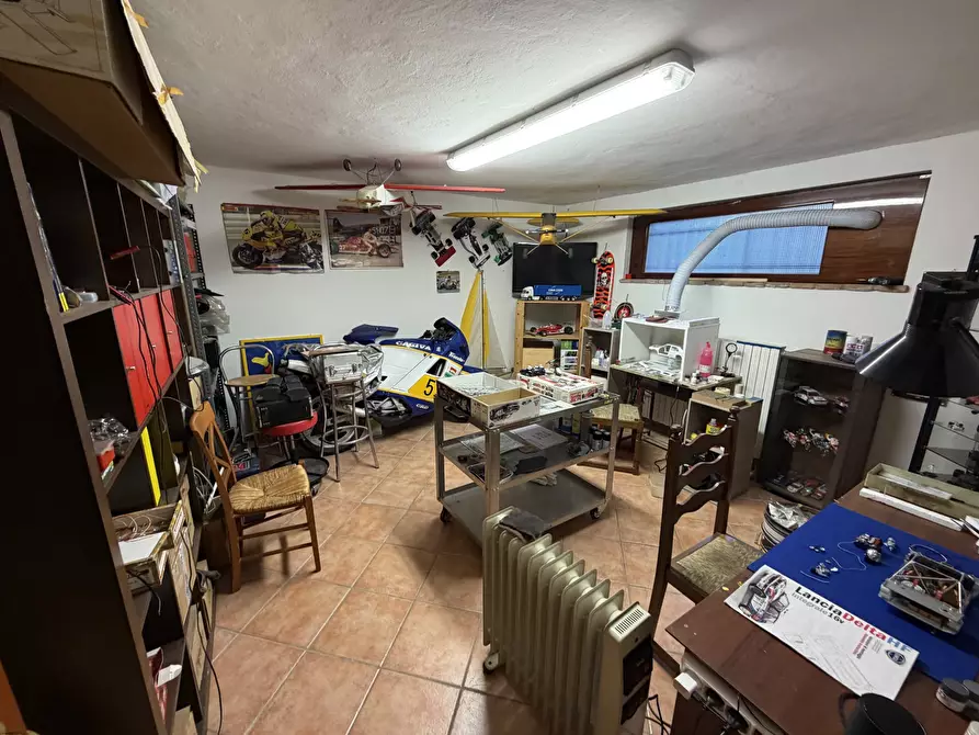 Immagine 42 di Trilocale in vendita  in Via Torino a Collecchio