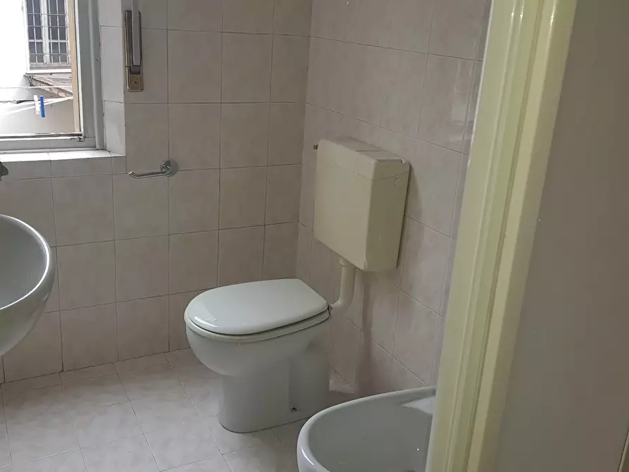 Immagine 24 di Trilocale in affitto  in Viale Tanara 13 a Parma