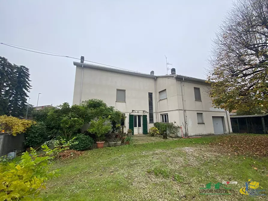 Immagine 24 di Casa bifamiliare in vendita  in Via Giosuè Carducci 3 a Medesano