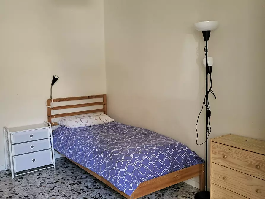 Immagine 12 di Trilocale in affitto  in Borgo Santo Stefano 3 a Parma