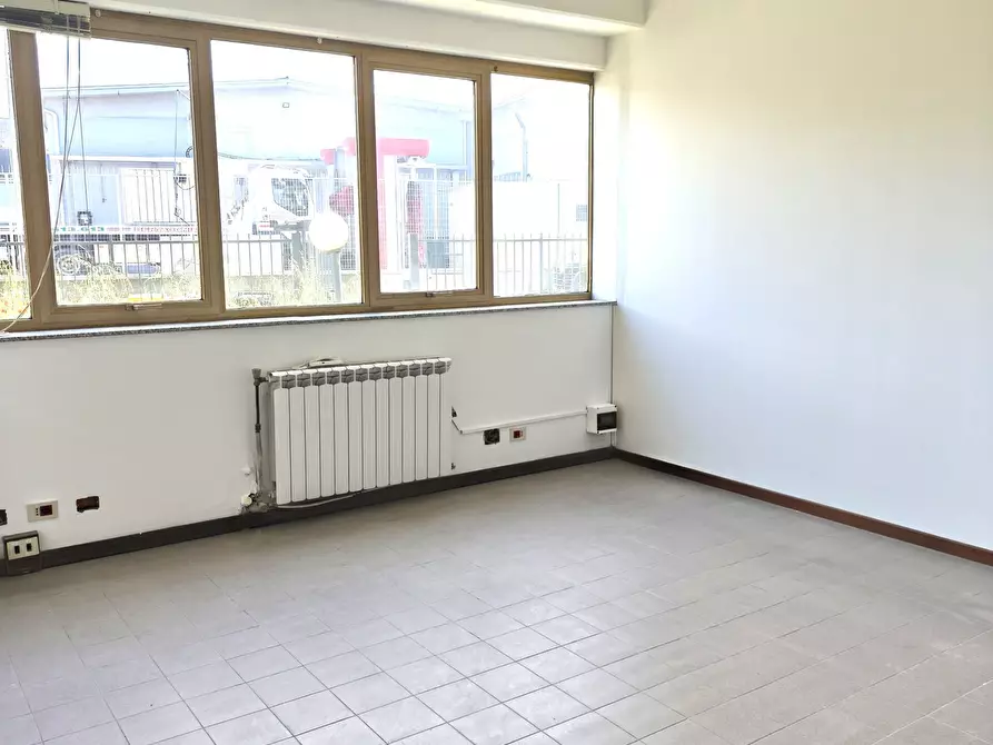 Immagine 17 di Ufficio in affitto  in Via Monte Sporno 1 a Parma