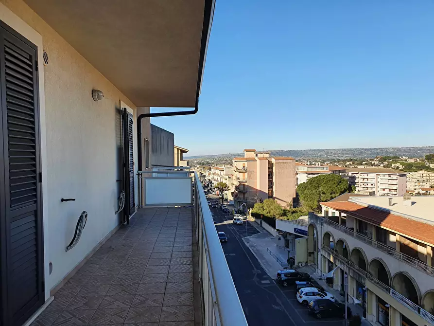 Immagine 13 di Appartamento in vendita  in Via Risorgimento 98 a Modica