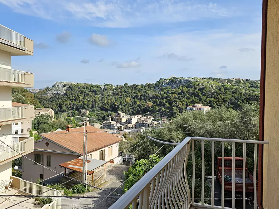 Immagine 9 di Appartamento in vendita  in Via Trani 73 a Modica