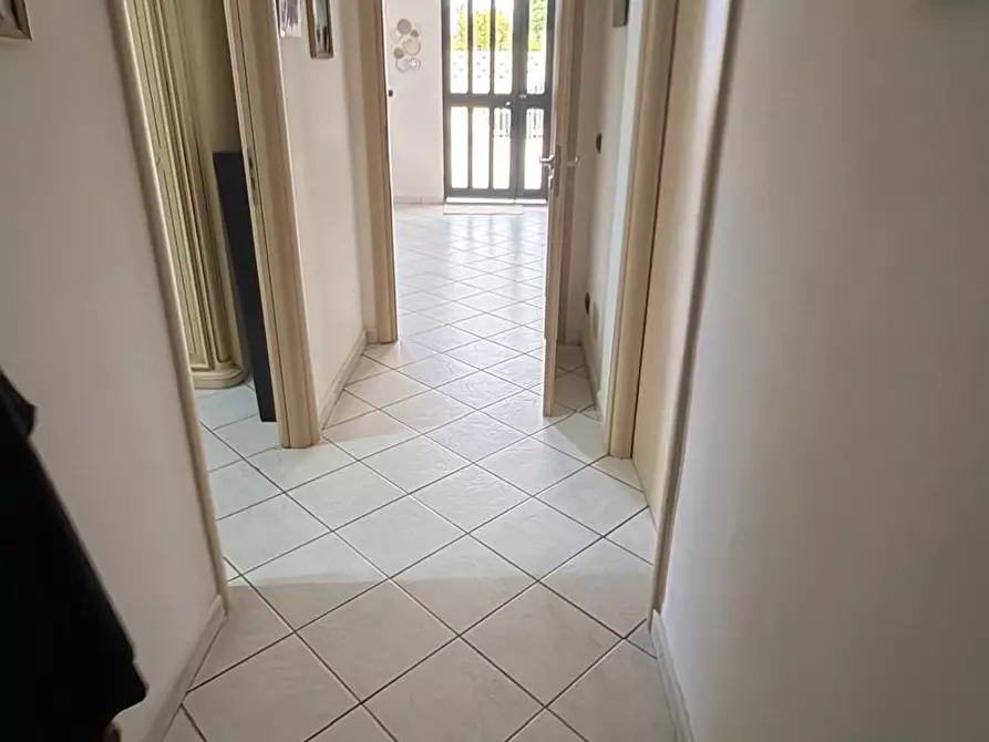 Immagine 10 di Villa in vendita  in Via del Sambuco a Pozzallo
