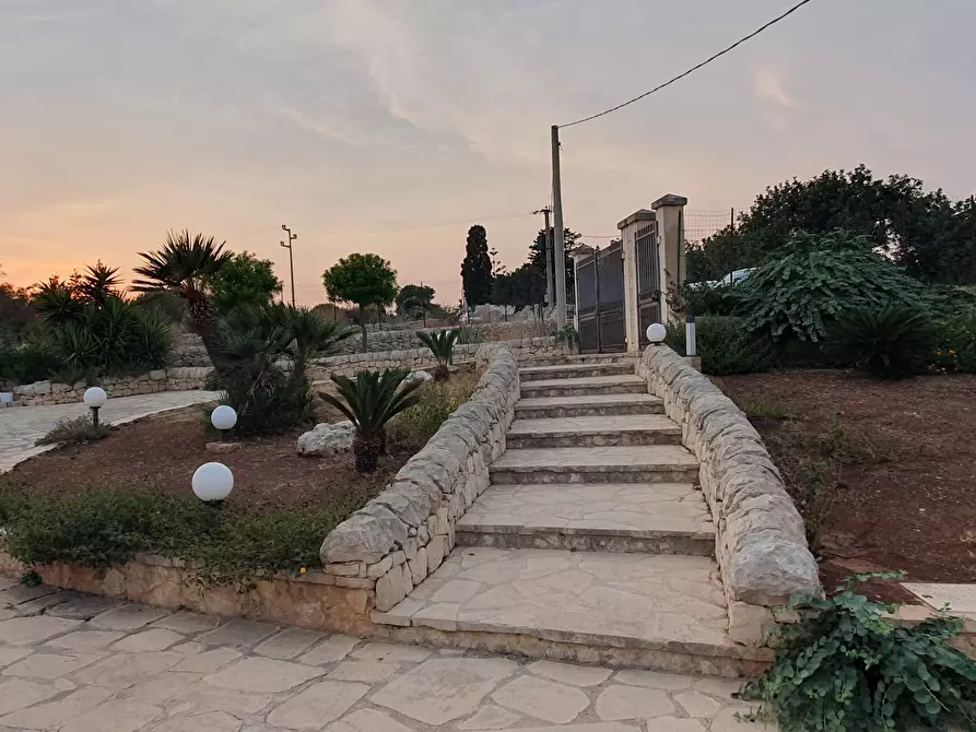 Immagine 6 di Villa in vendita  a Modica