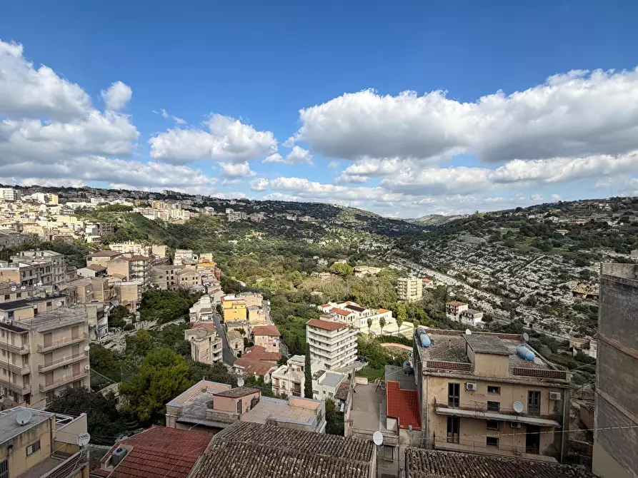 Immagine 12 di Appartamento in vendita  in Corso Nino Barone a Modica