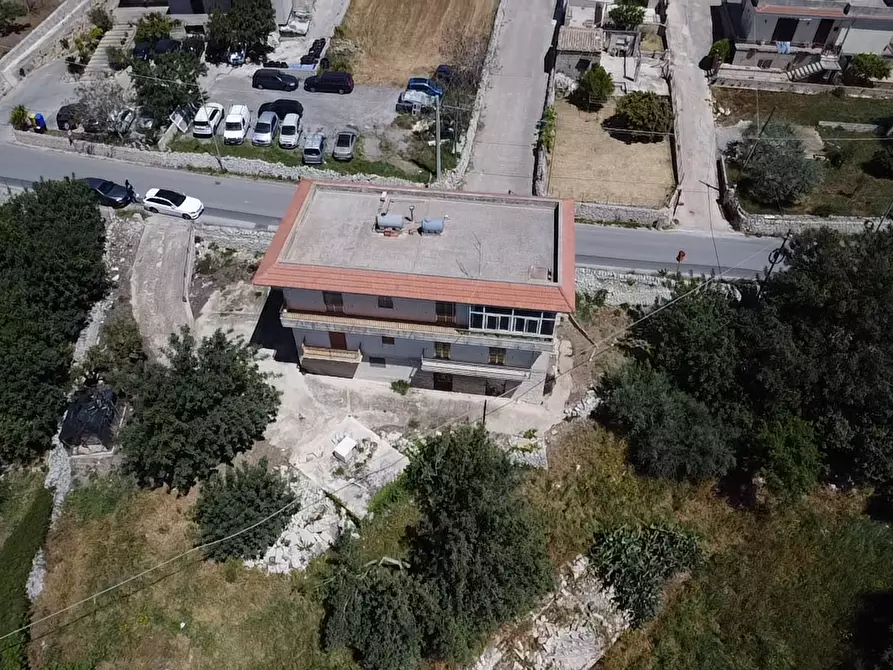 Immagine 9 di Casa bifamiliare in vendita  in Via Dente Crocicchia a Modica