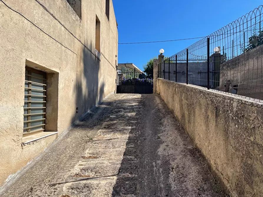 Immagine 2 di Casa bifamiliare in vendita  in Contrada Dente Crocicchia 9 a Modica