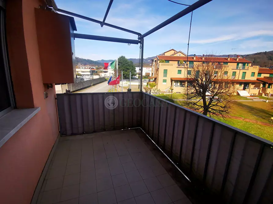 Immagine 6 di Appartamento in affitto  a Follo