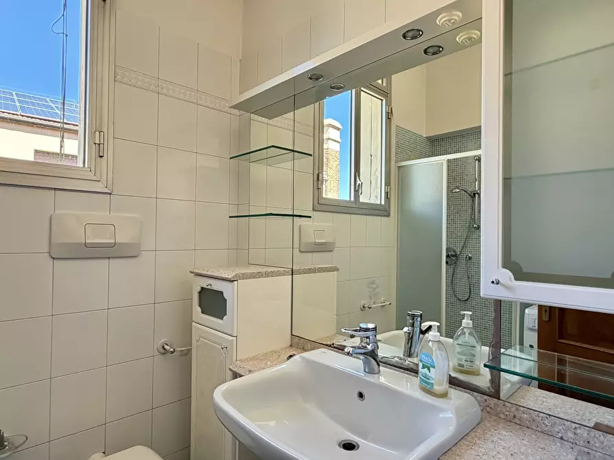 Immagine 18 di Quadrilocale in vendita  in Via Giuseppe Mazza 4 a Bologna