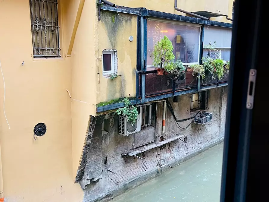 Immagine 8 di Bilocale in vendita  in Via Capo di Lucca 4 a Bologna