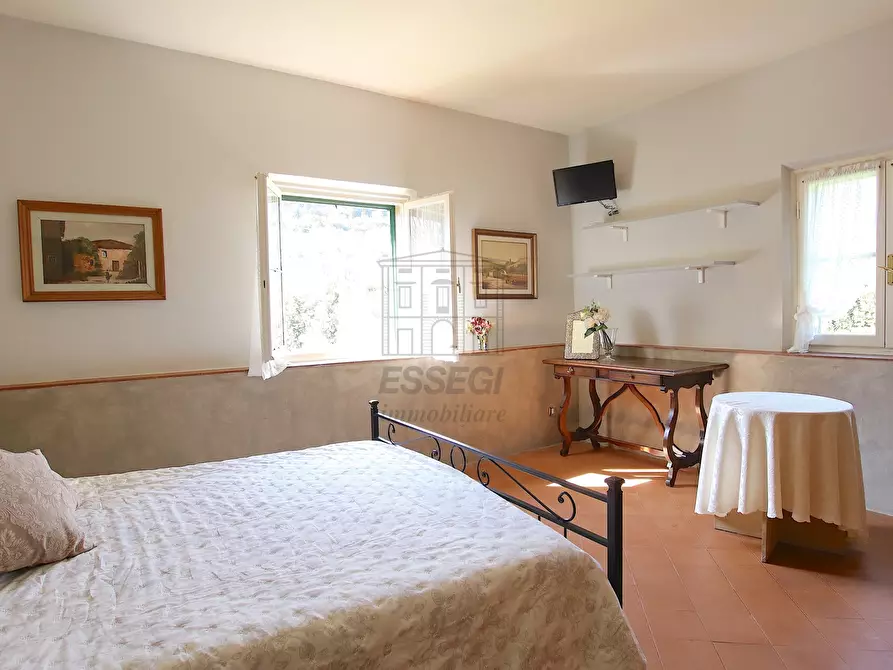 Immagine 26 di Villa in vendita  in vicopelago a Lucca
