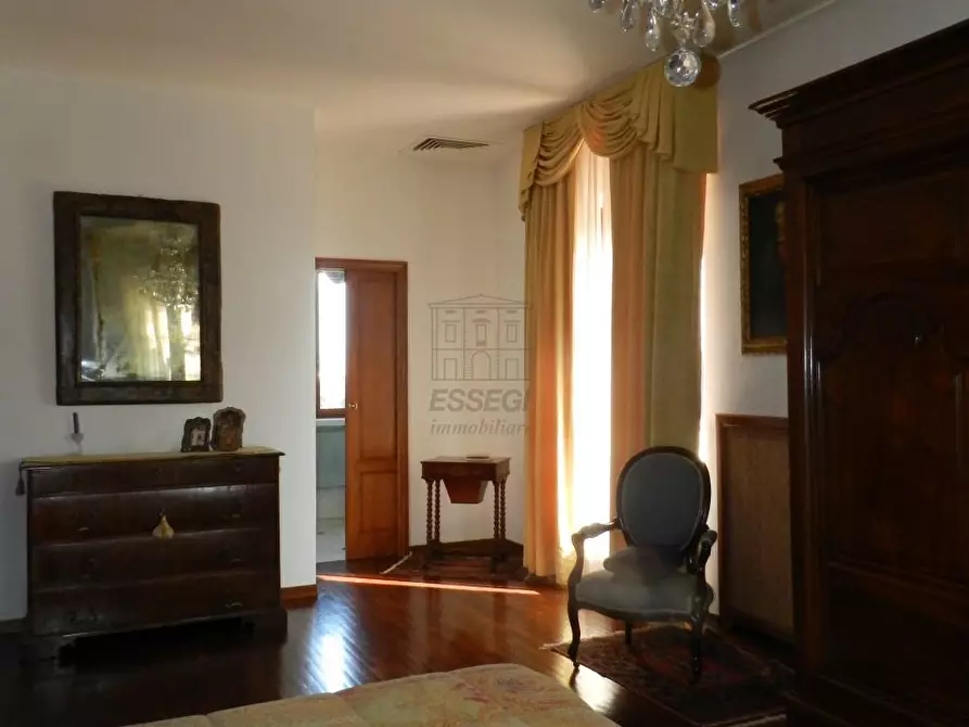 Immagine 39 di Villa in vendita  in Traversa II Via Vecchia Pesciatina 84 a Lucca