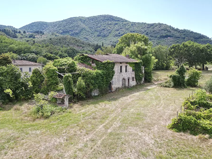 Immagine 3 di Rustico / casale in vendita  in Via del brennero 126 a Lucca