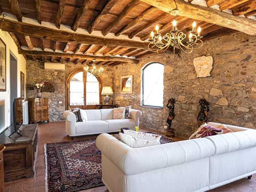 Immagine 27 di Rustico / casale in vendita  in Via di Mutigliano 1051/B a Lucca
