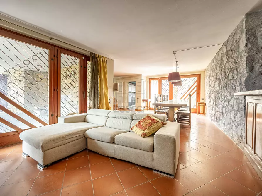 Immagine 23 di Villa in vendita  in Via dei Pellegrini a Lucca