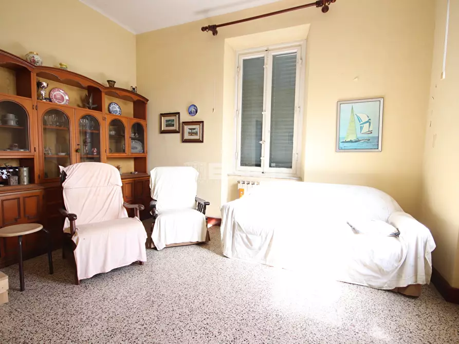 Immagine 4 di Villa in vendita  in Viale Agostino Marti a Lucca