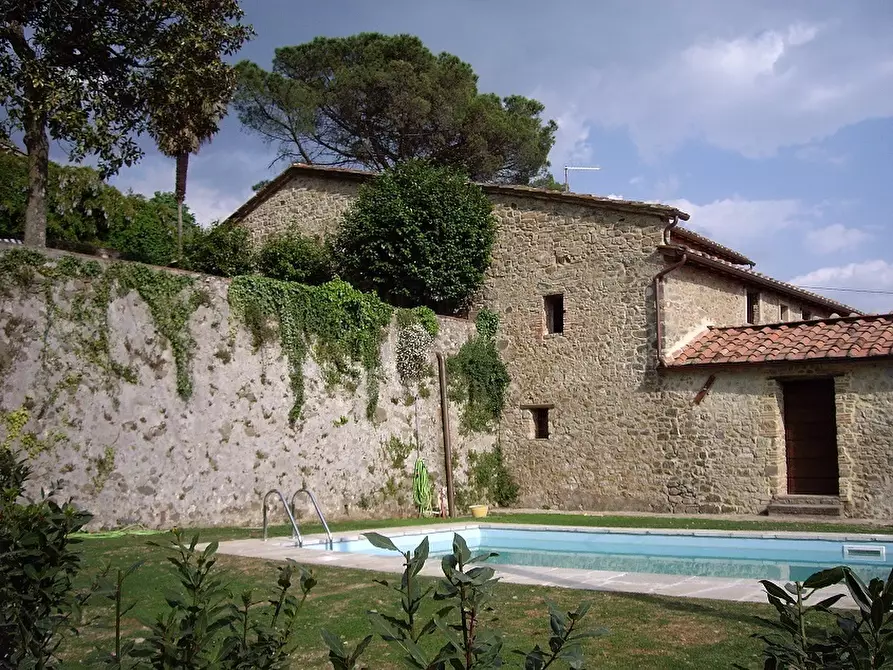 Immagine 63 di Rustico / casale in vendita  in Via di matraia a Lucca