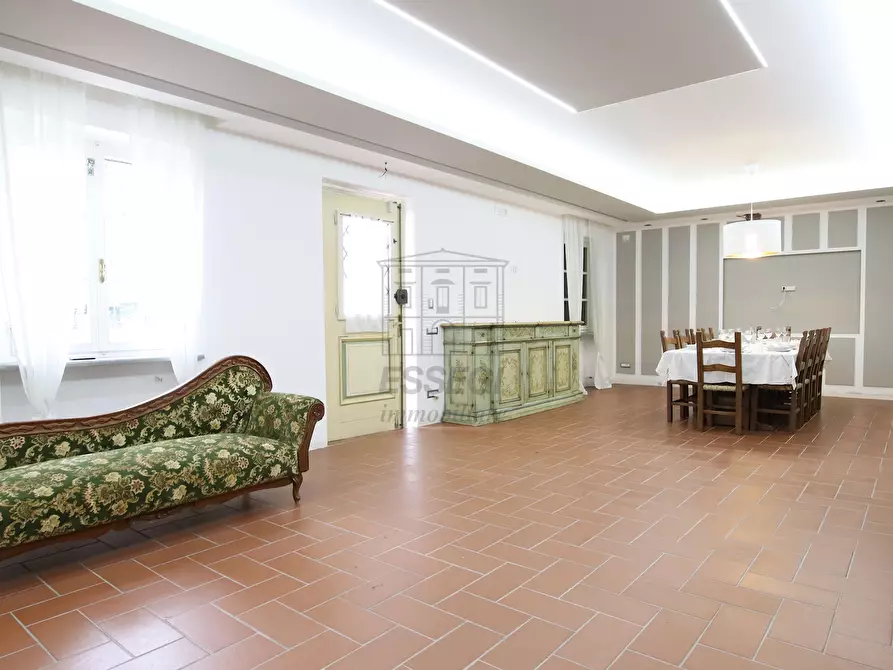 Immagine 17 di Rustico / casale in vendita  a Lucca