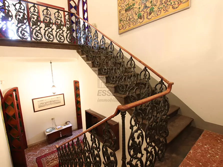 Immagine 35 di Villa in vendita  in via di montecatino a Lucca