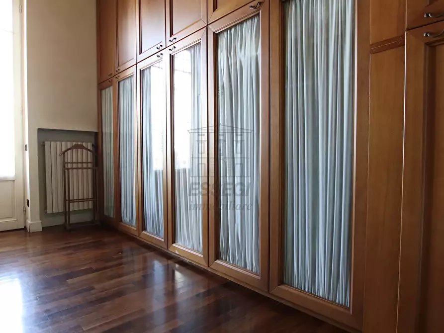 Immagine 29 di Villa in vendita  in Viale Pacini 35 a Lucca