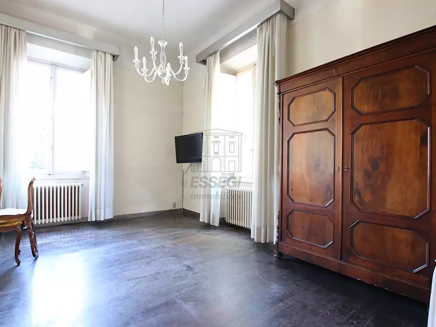Immagine 27 di Villa in vendita  in via barsanti e matteucci a Lucca