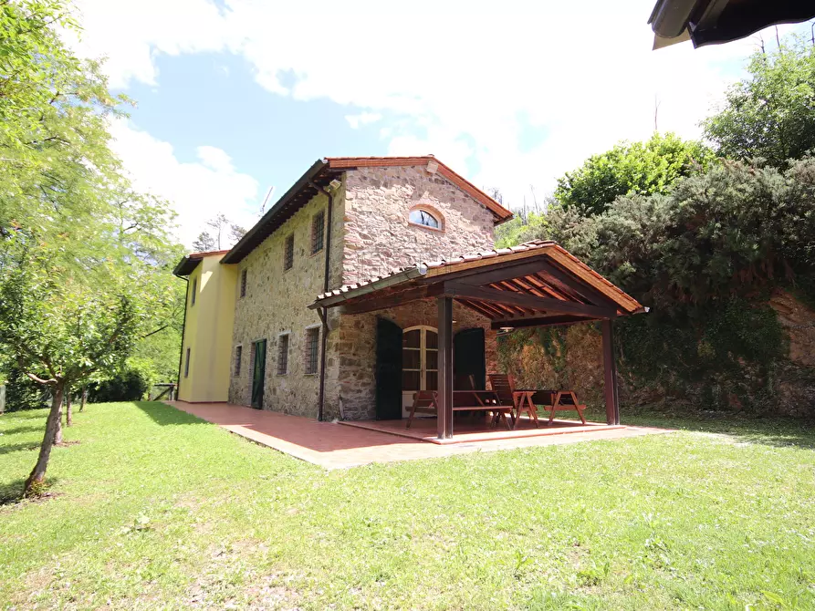 casa indipendente in vendita a Camaiore