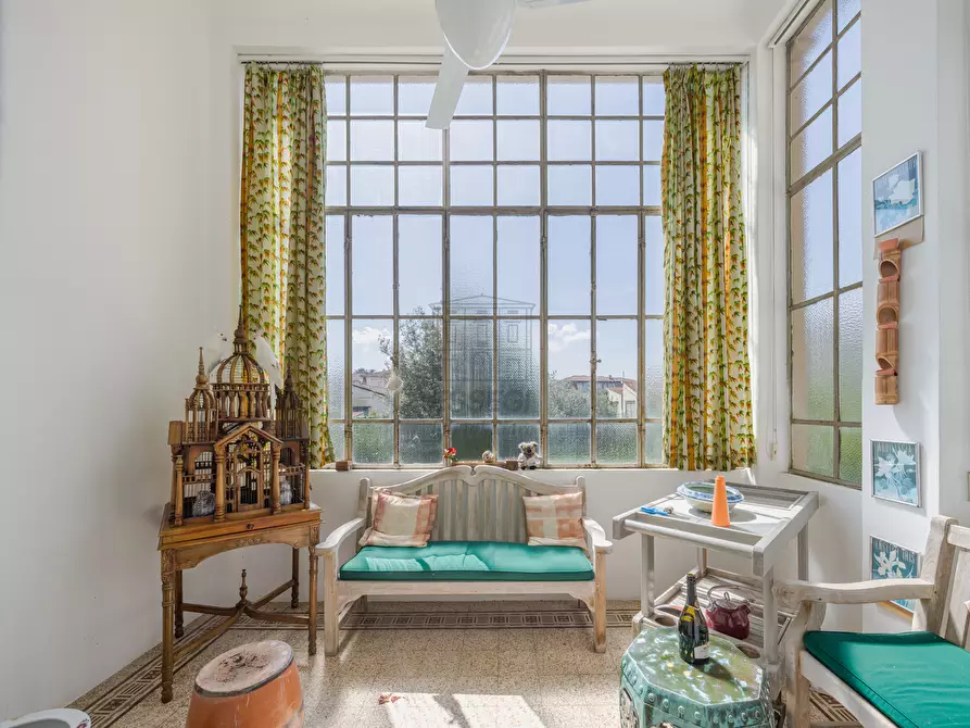 Immagine 10 di Villa in vendita  a Lucca
